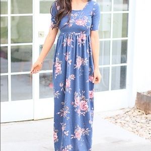 Mikarose Mindy floral. maxi dress in blue sz M